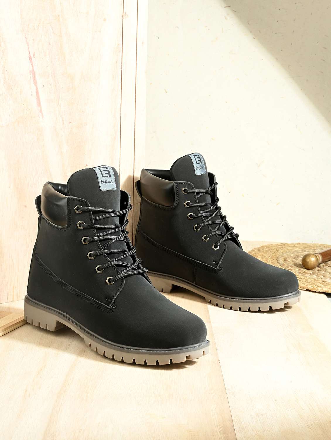 men black hiking boots boot