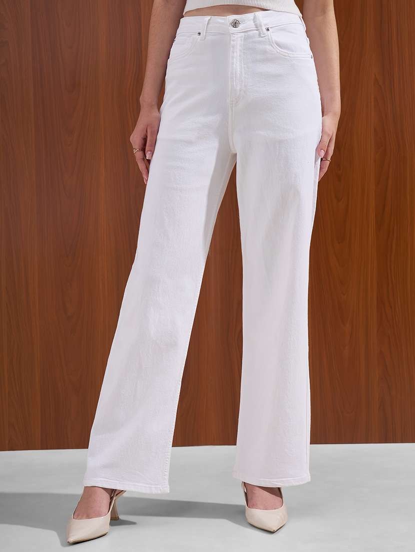 women solid mid rise straight fit jeans