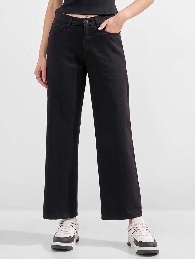 women solid mid rise straight fit jeans