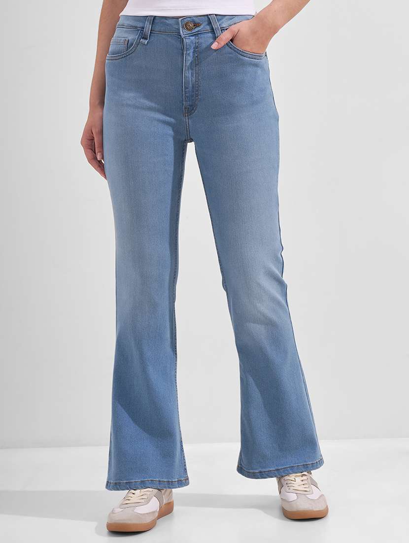 women solid mid rise bootcut jeans