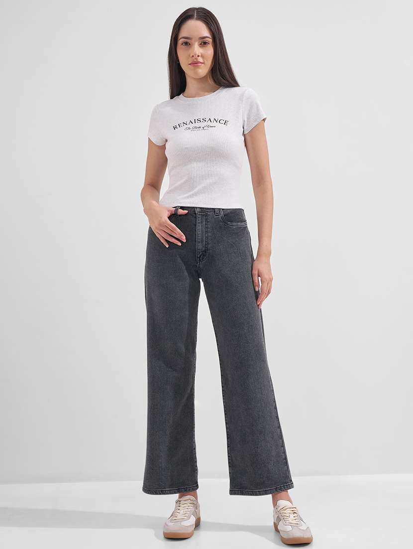women solid mid rise straight fit jeans - 22526934 -  Standard Image - 5