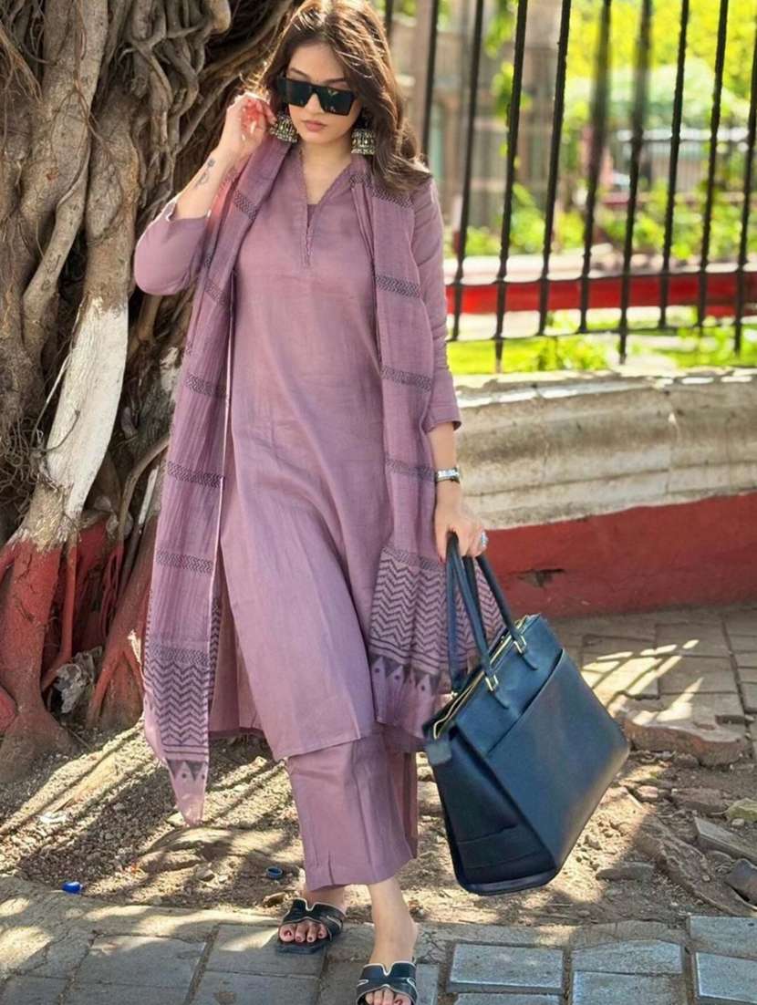 women solid three quarter sleeve kurta pant with dupatta set