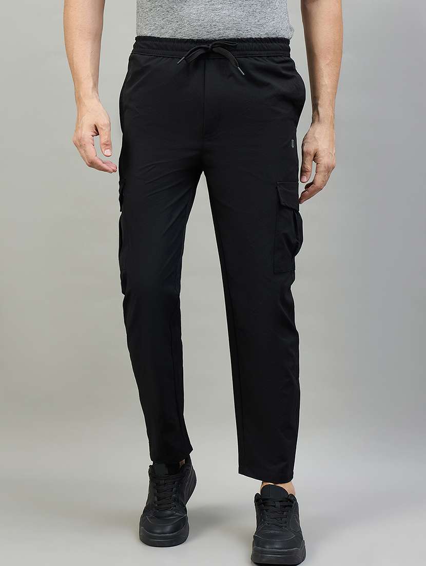 men solid mid rise regular fit cargo 