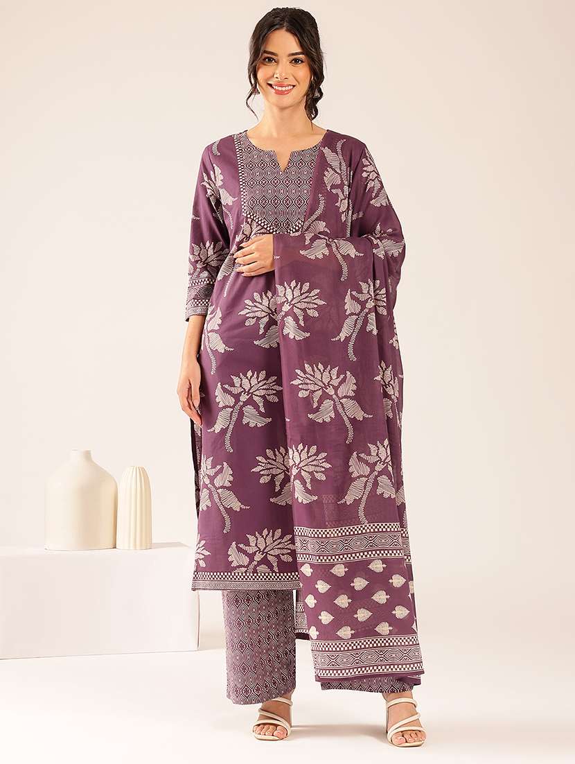 women printed three quarter sleeve kurta pant with dupatta set