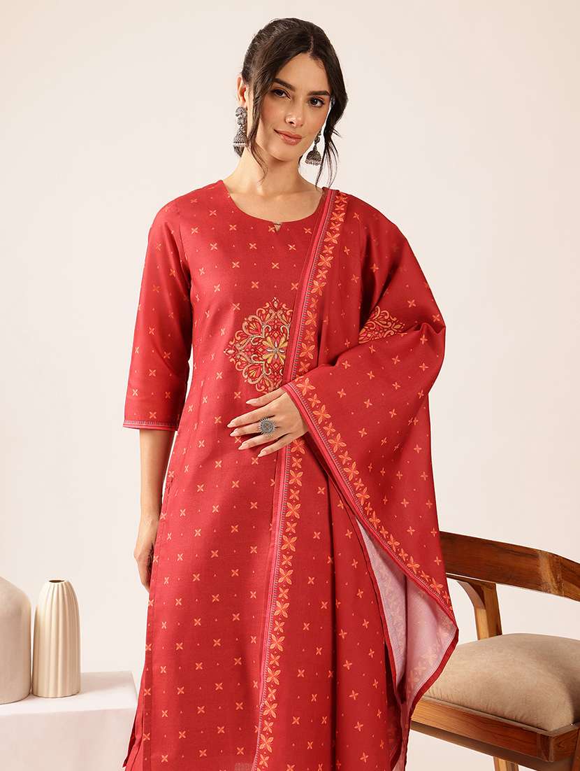 Women Printed Three Quarter Sleeve Kurta Pant With Dupatta Set - 22527353 -  Standard Image - 5
