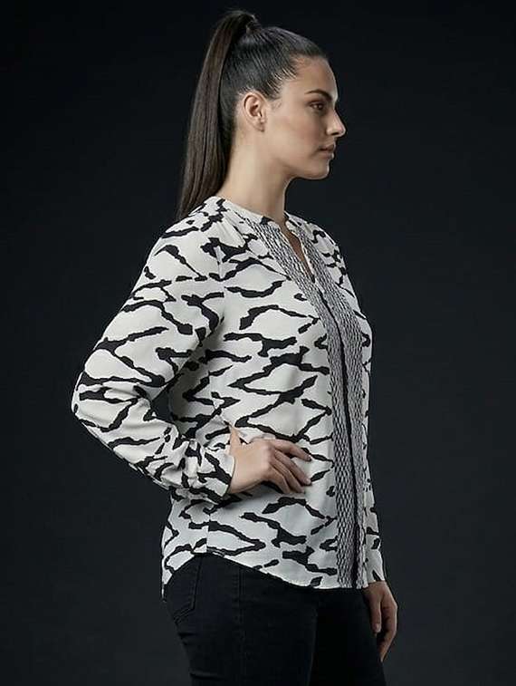 women printed mandarin neck regular shirt - 22527560 -  Standard Image - 3