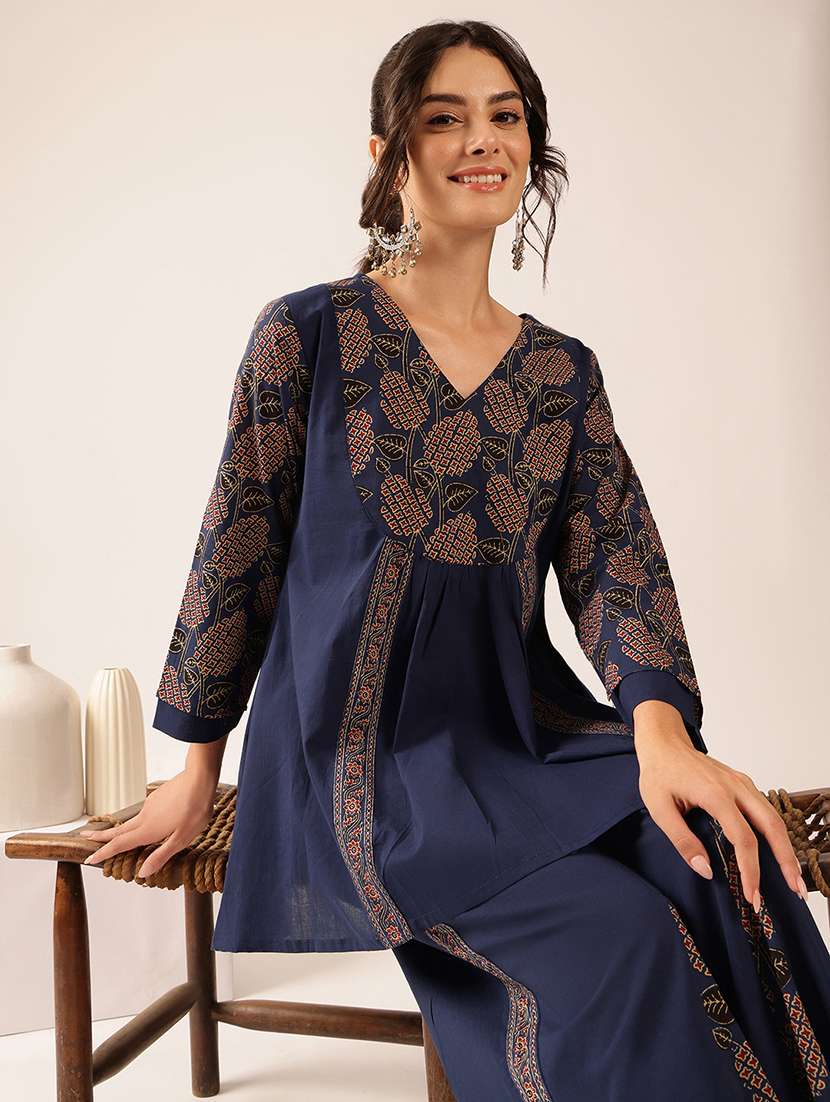 women printed long sleeve ethnic co-ord set - 22527660 -  Standard Image - 3