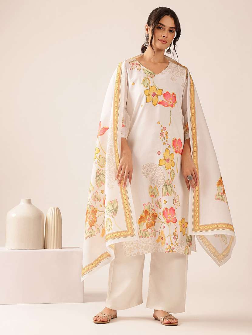 women floral three quarter sleeve kurta pant with dupatta set