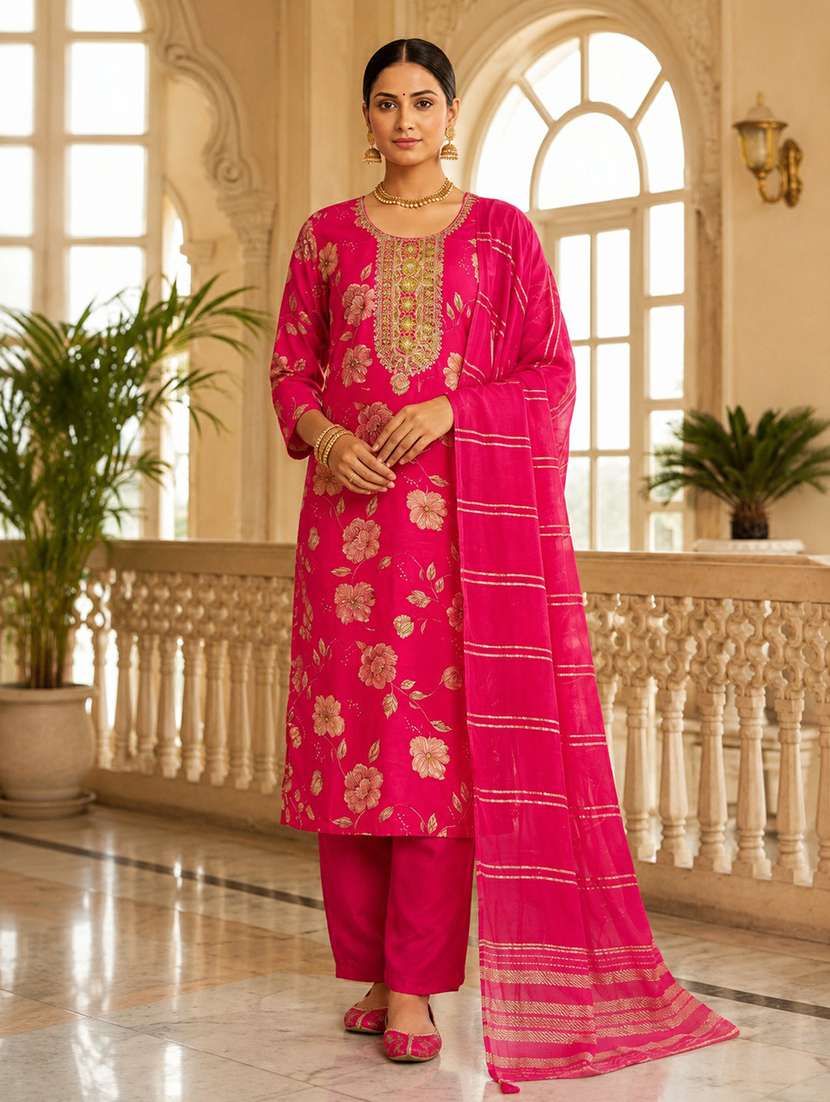 women printed three quarter sleeves kurta and pant set with dupatta