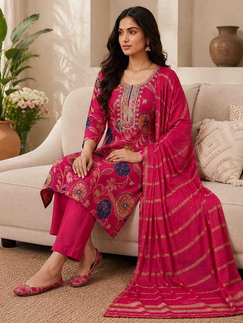 women printed three quarter sleeves kurta and pant set with dupatta - 22527687 -  Standard Image - 5