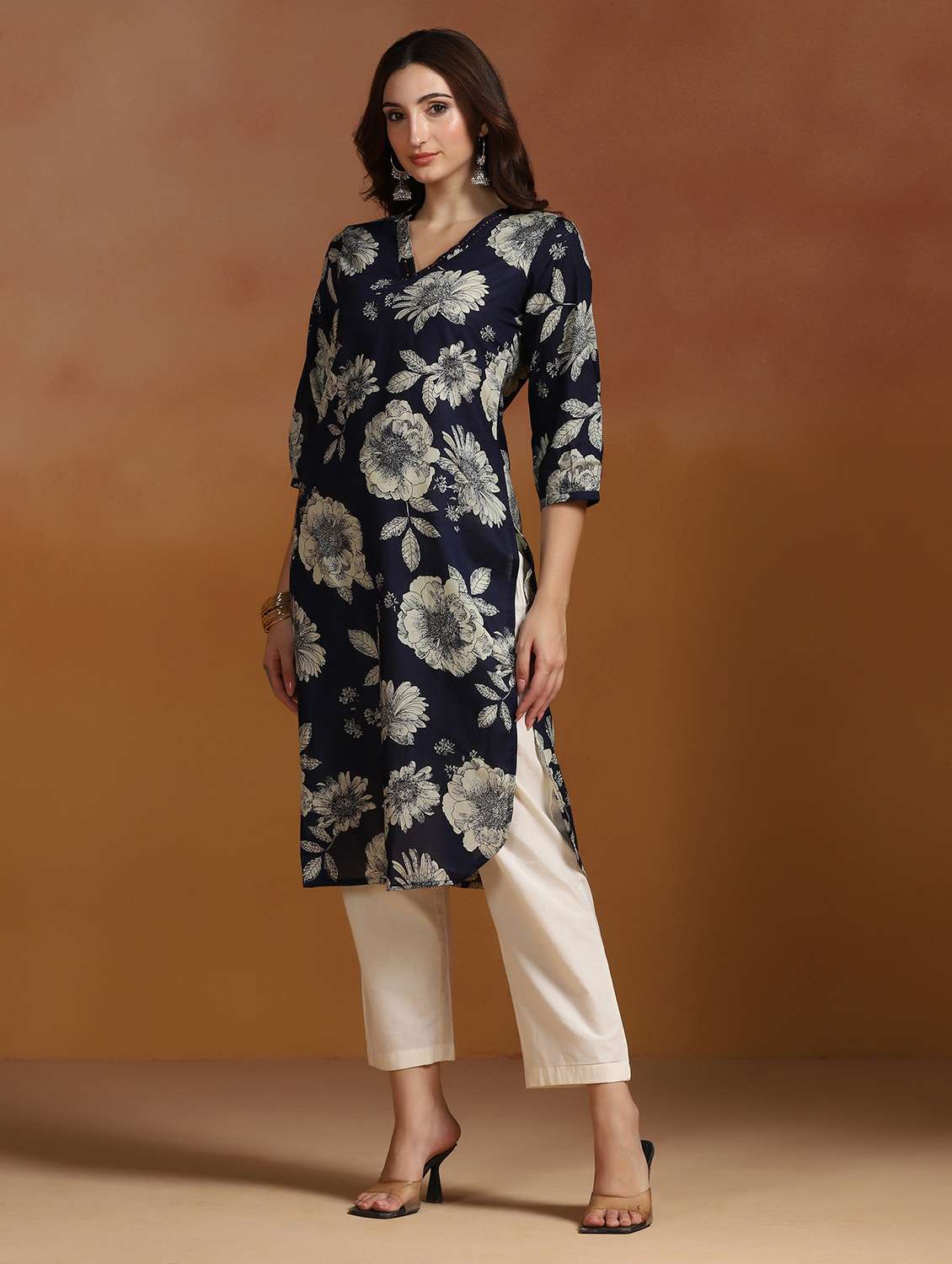 women printed three quarter sleeves straight kurta - 22527727 -  Standard Image - 3