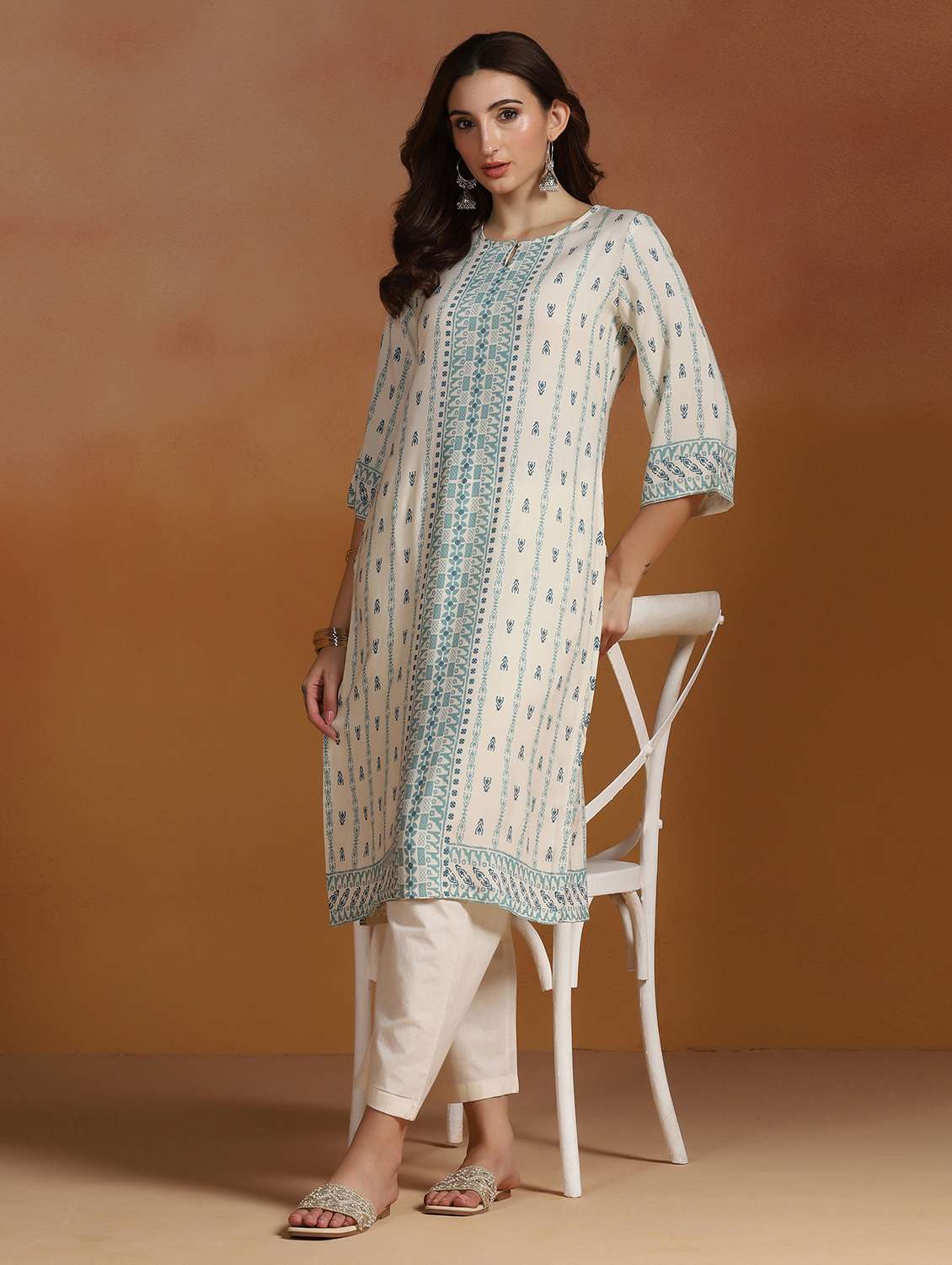 women printed three quarter sleeves straight kurta