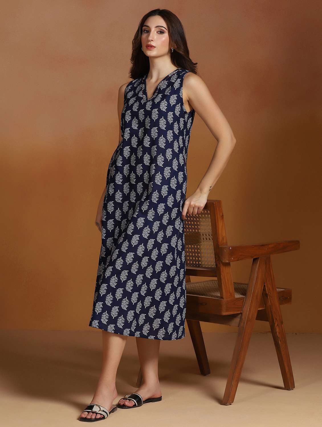 women printed v neck a- line dress
