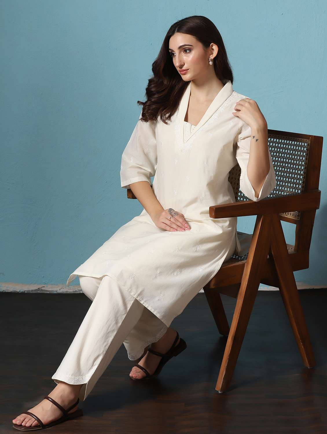 women embroidered three quarter sleeves kurta and pant set