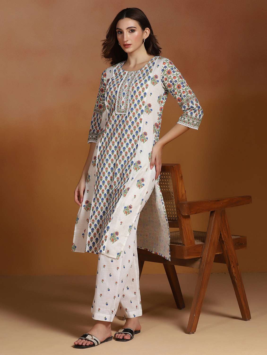 women printed three quarter sleeves kurta and pant set