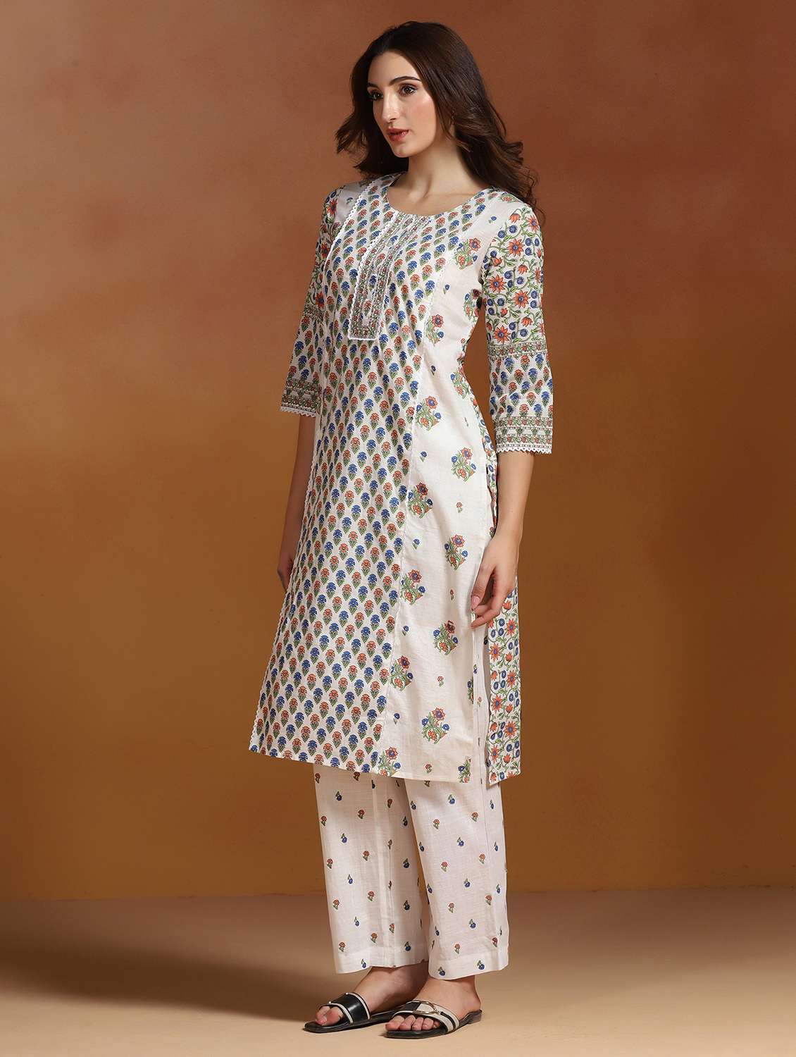 women printed three quarter sleeves kurta and pant set - 22527750 -  Standard Image - 3