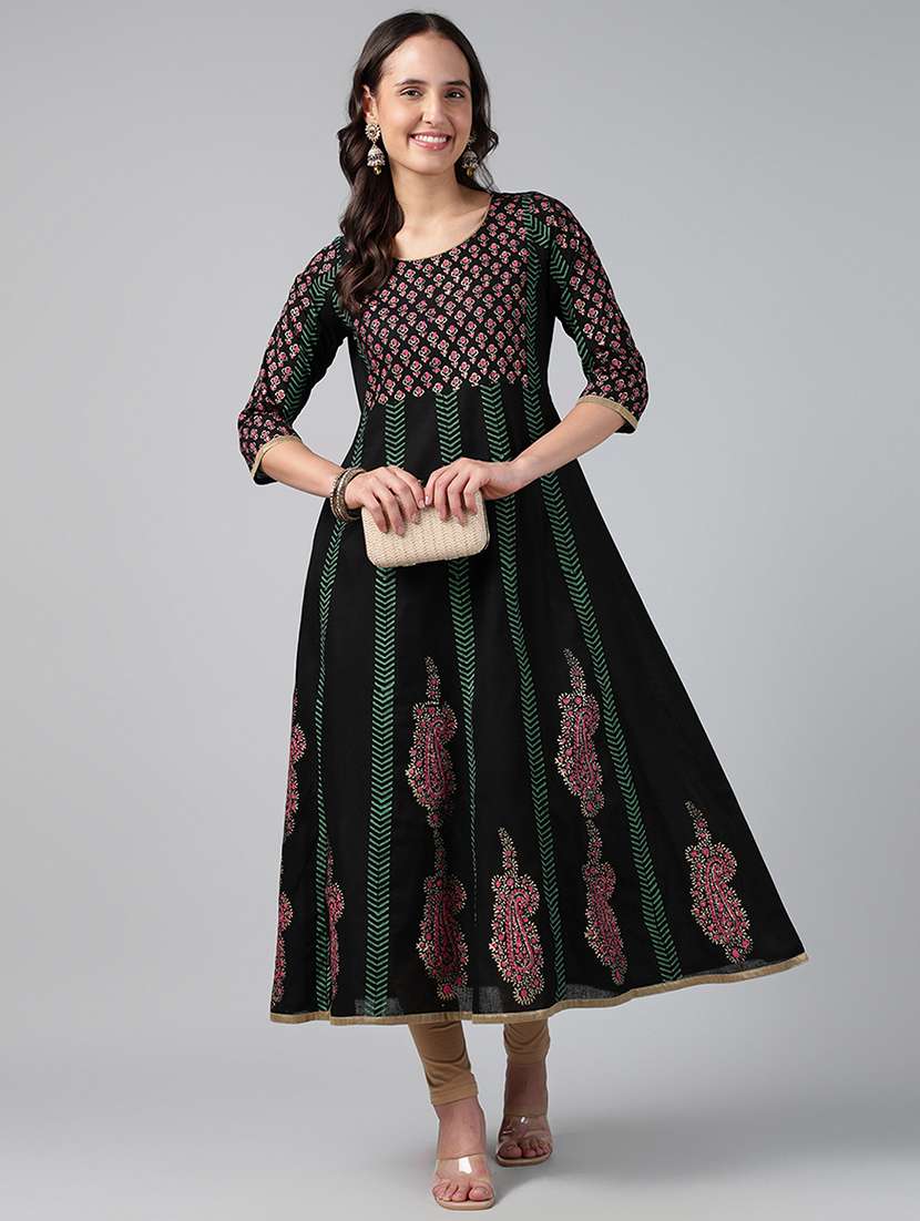 women printed three quarter sleeve anarkali kurta
