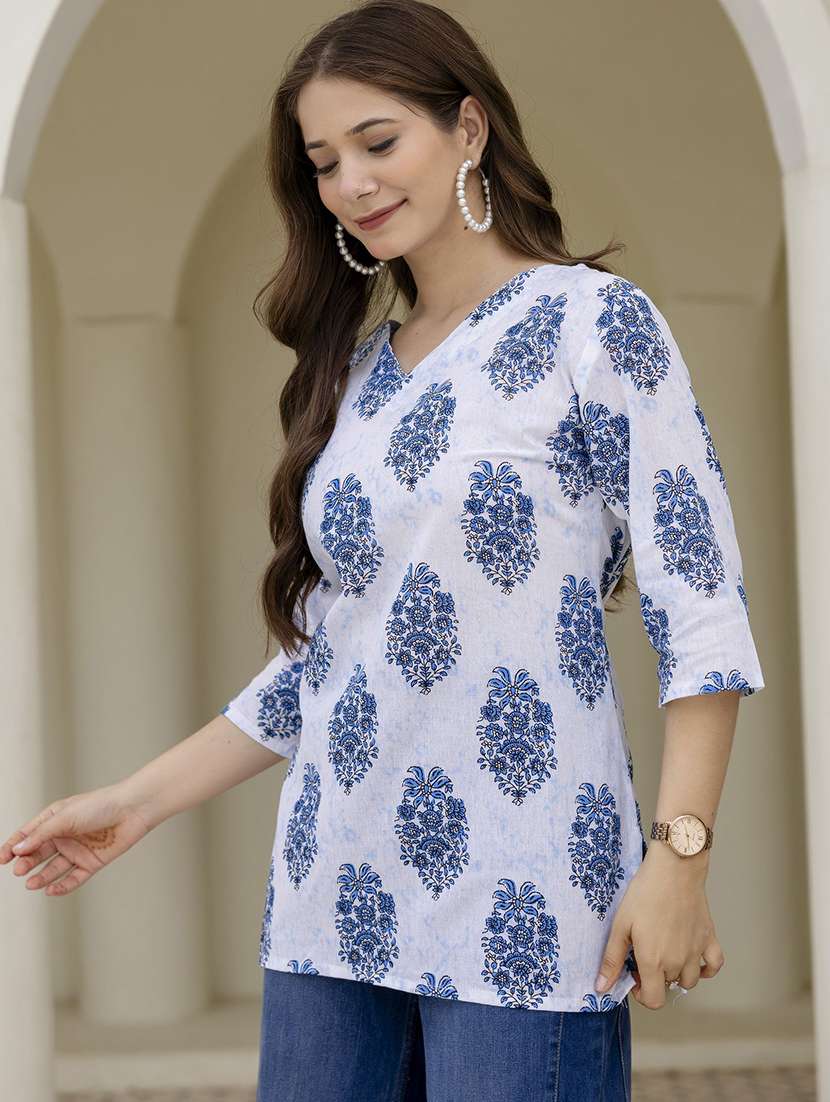 women printed three quarter sleeve straight kurti