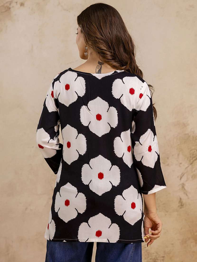 women printed three quarter sleeve straight kurti - 22527868 -  Standard Image - 3