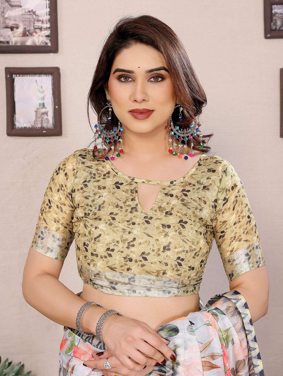 Women Printed Casual Wear Saree With Blouse - 22527906 -  Standard Image - 5