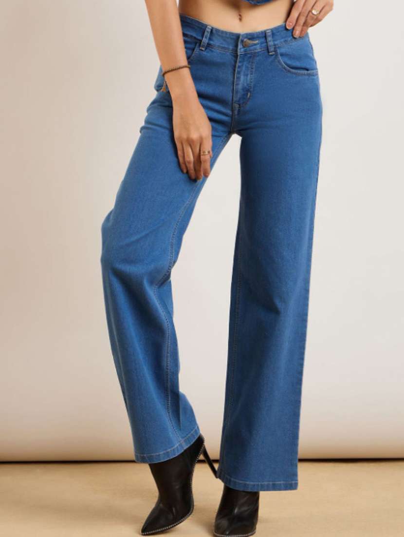 women solid mid rise straight fit jeans