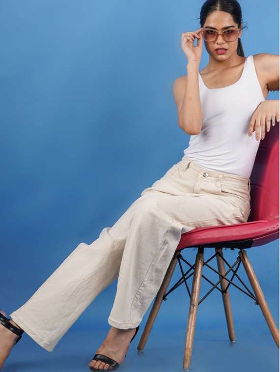 women solid mid rise straight fit jeans - 22528610 -  Standard Image - 3