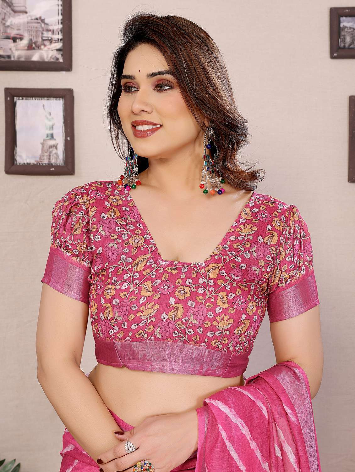 women printed casual wear saree with blouse - 22528717 -  Standard Image - 5