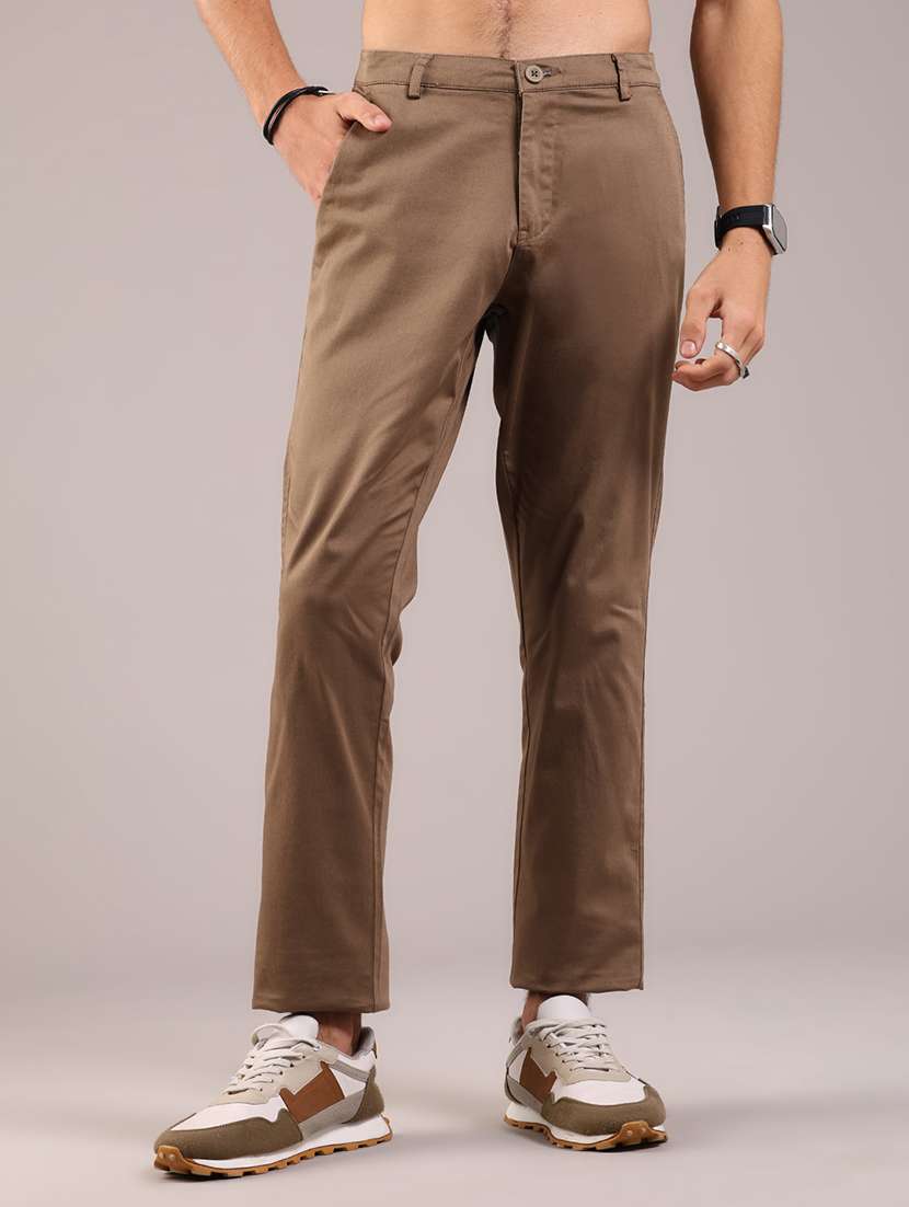 men solid mid rise chinos casual trouser