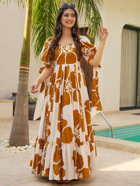 women printed sweetheart neck tiered dress - 22540033 -  Standard Image - 5
