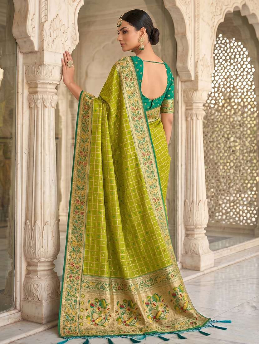 women self design banarasi saree with blouse - 22540128 -  Standard Image - 3