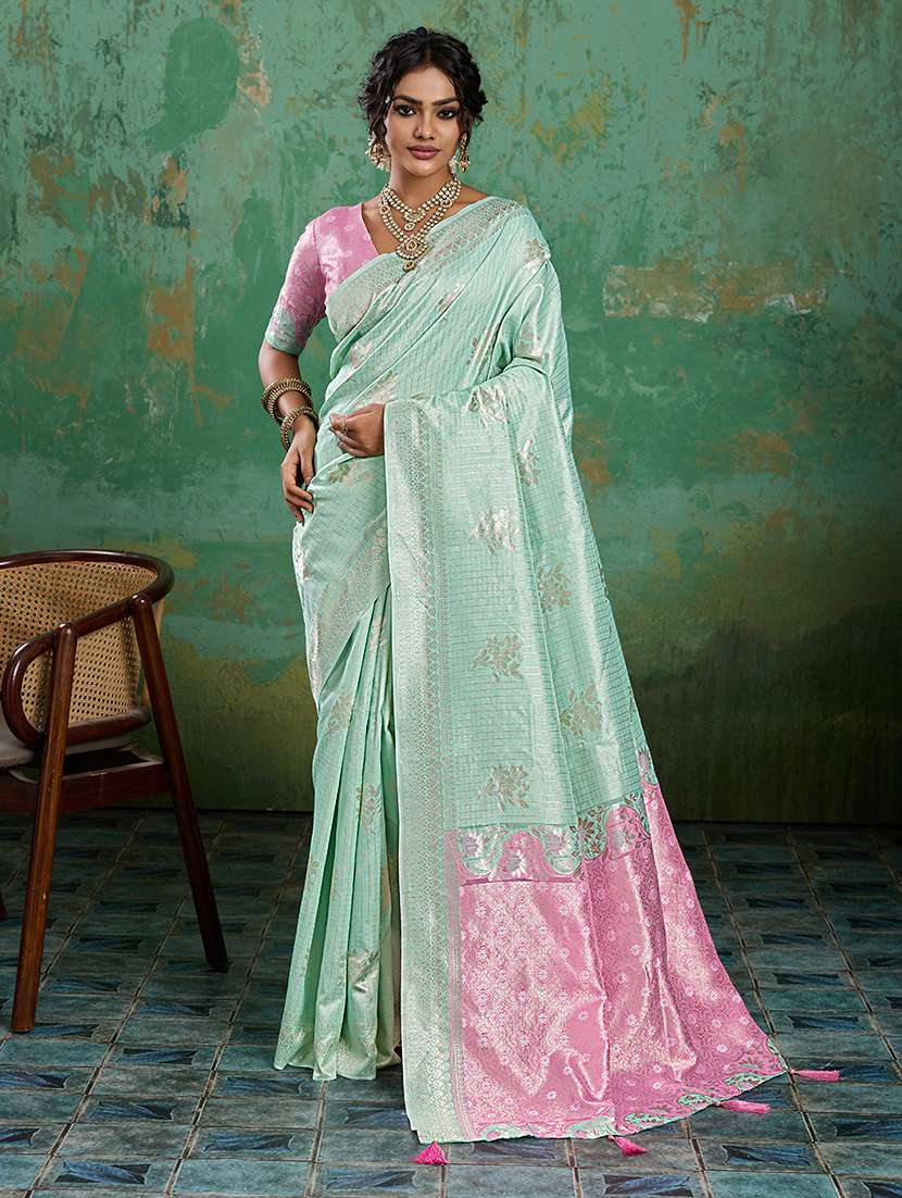women self design banarasi saree with blouse