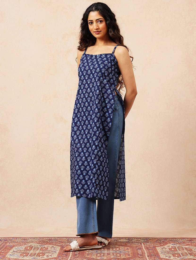 Women Printed Shoulder Strap Straight Kurta - 22540260 -  Standard Image - 3