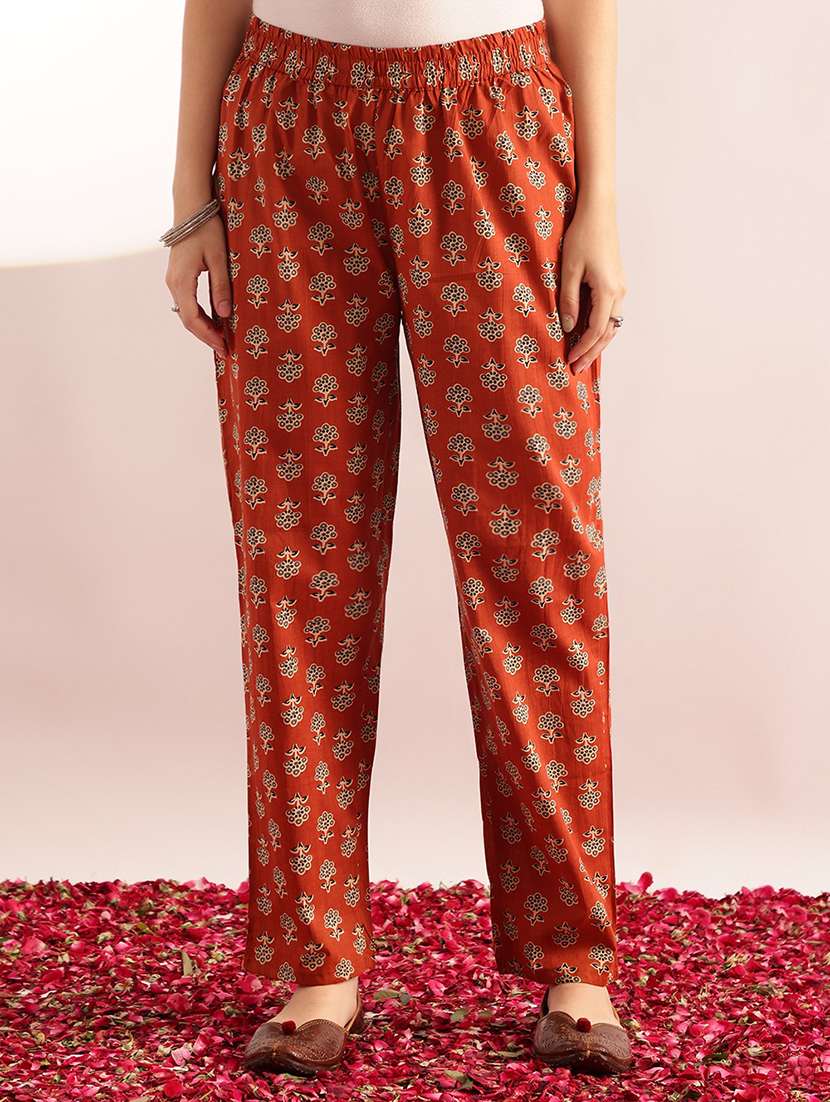 women printed three quarter sleeves kurta pant set with dupatta - 22540265 -  Standard Image - 5