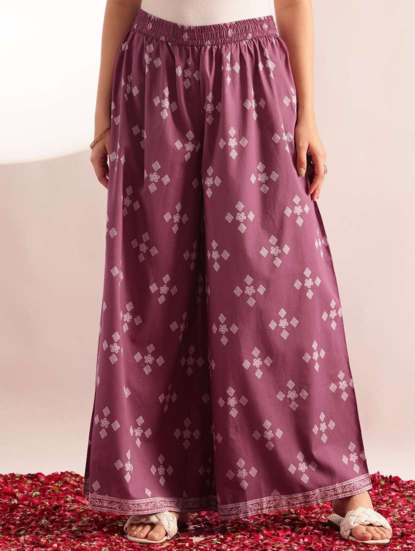 women printed three quarter sleeves kurta palazzo set with dupatta - 22540274 -  Standard Image - 5