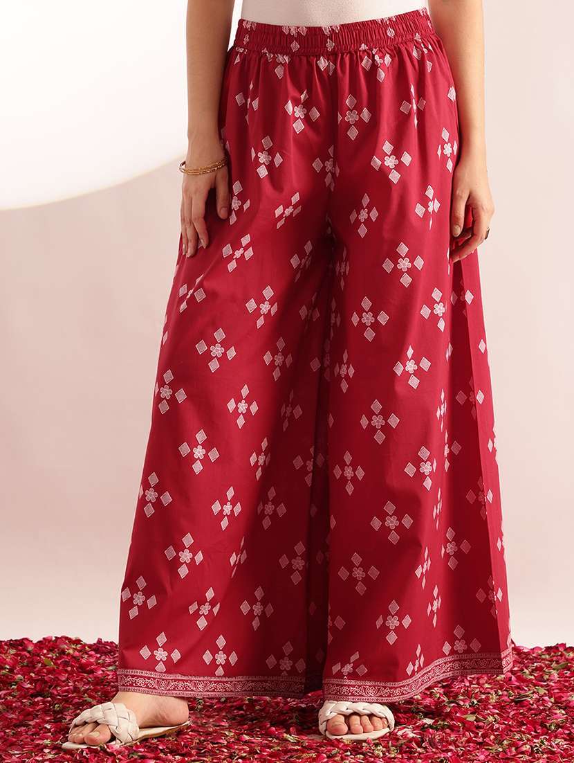 women printed three quarter sleeves kurta palazzo set with dupatta - 22540275 -  Standard Image - 5