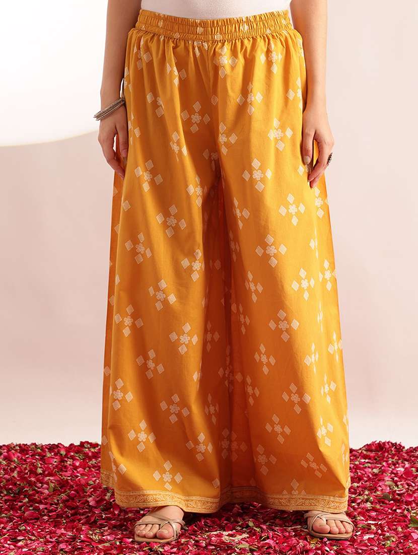 women printed three quarter sleeves kurta palazzo set with dupatta - 22540276 -  Standard Image - 5