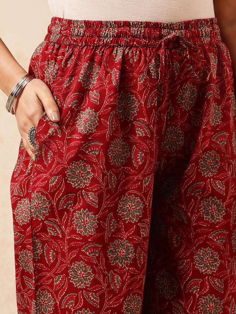 women printed three quarter sleeves kurta pant set with dupatta - 22540279 -  Standard Image - 5