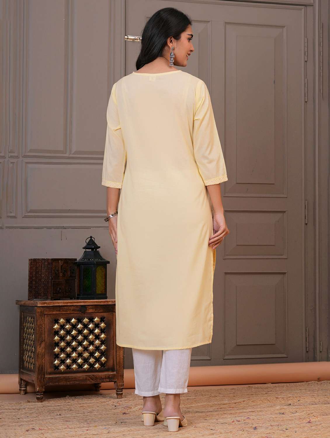 women solid with work three quarter sleeve straight kurta - 22540336 -  Standard Image - 3