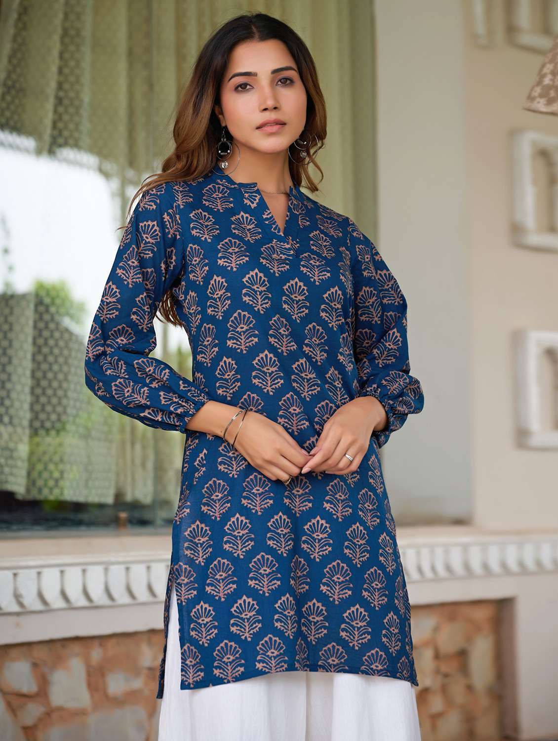 women printed three quarter sleeves straight kurti