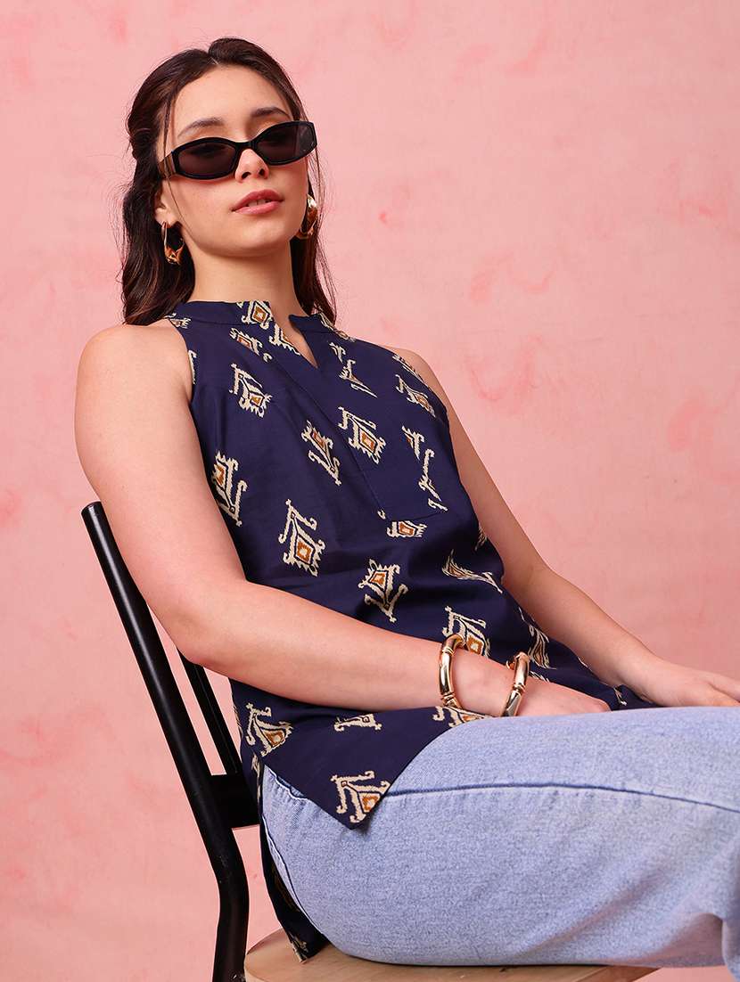 women printed sleeveless straight kurti