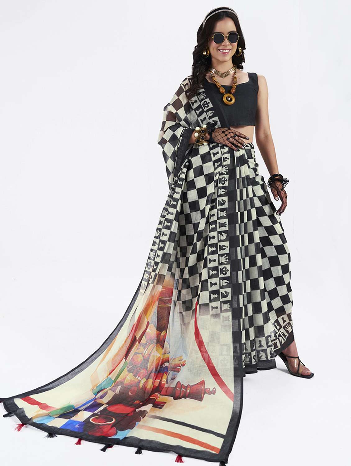 women printed casual wear saree with blouse
