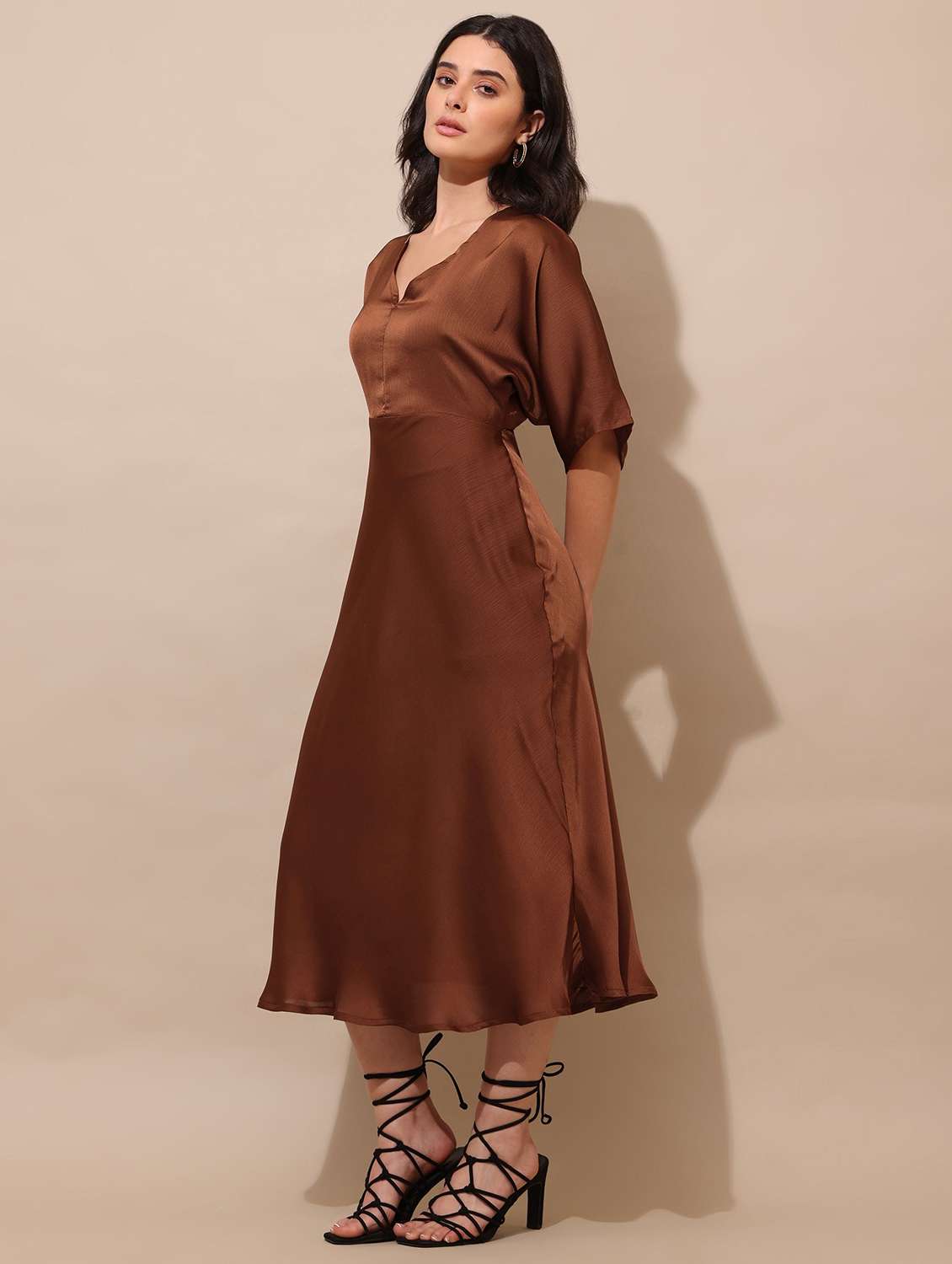 women solid v neck fit and flare dress - 22541076 -  Standard Image - 3