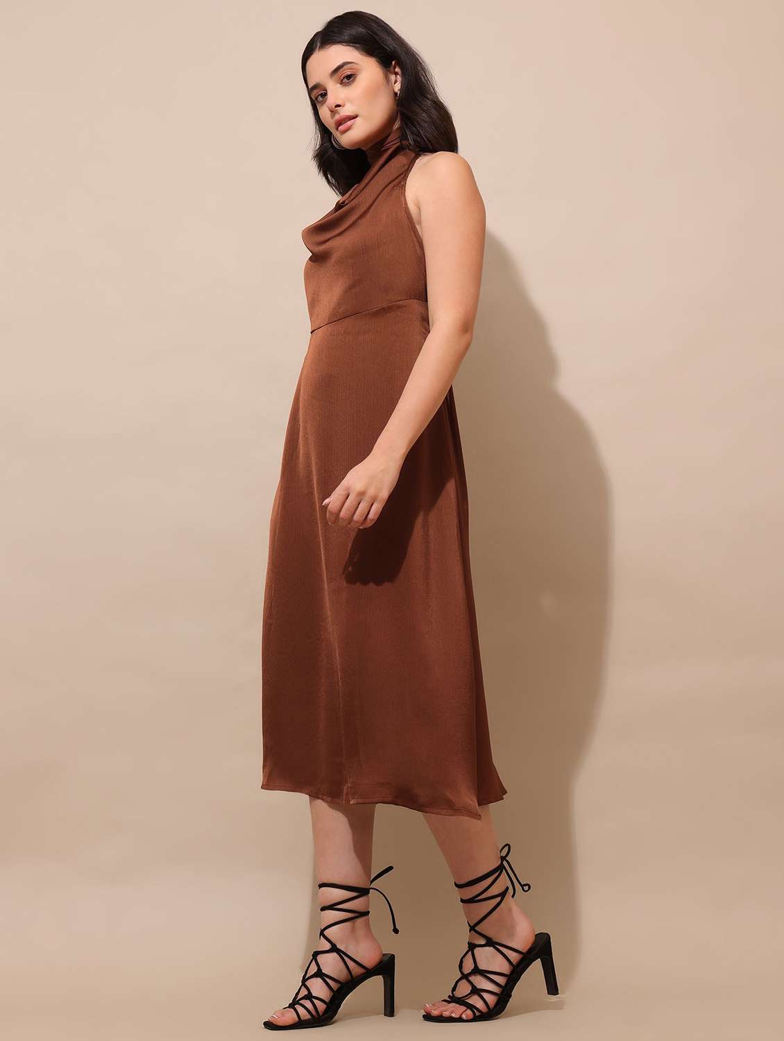 women solid halter neck a-line dress - 22541084 -  Standard Image - 3