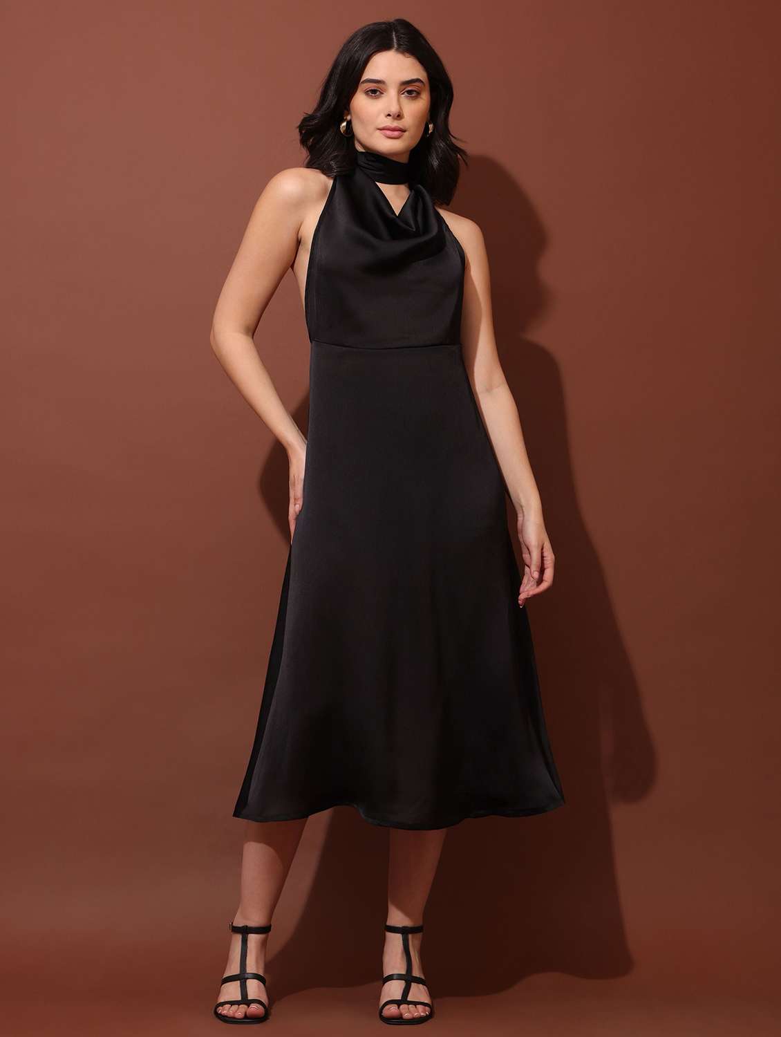 women solid halter neck a-line dress