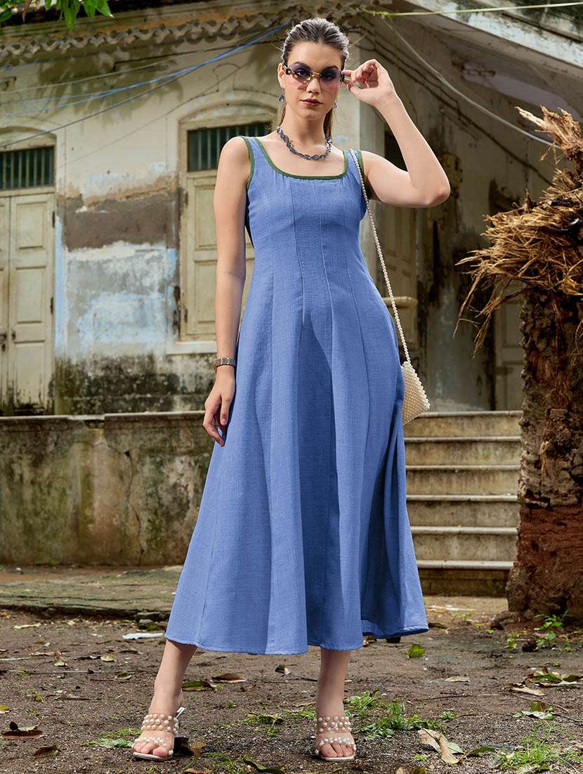 women solid sleeveless fit and flare dress
