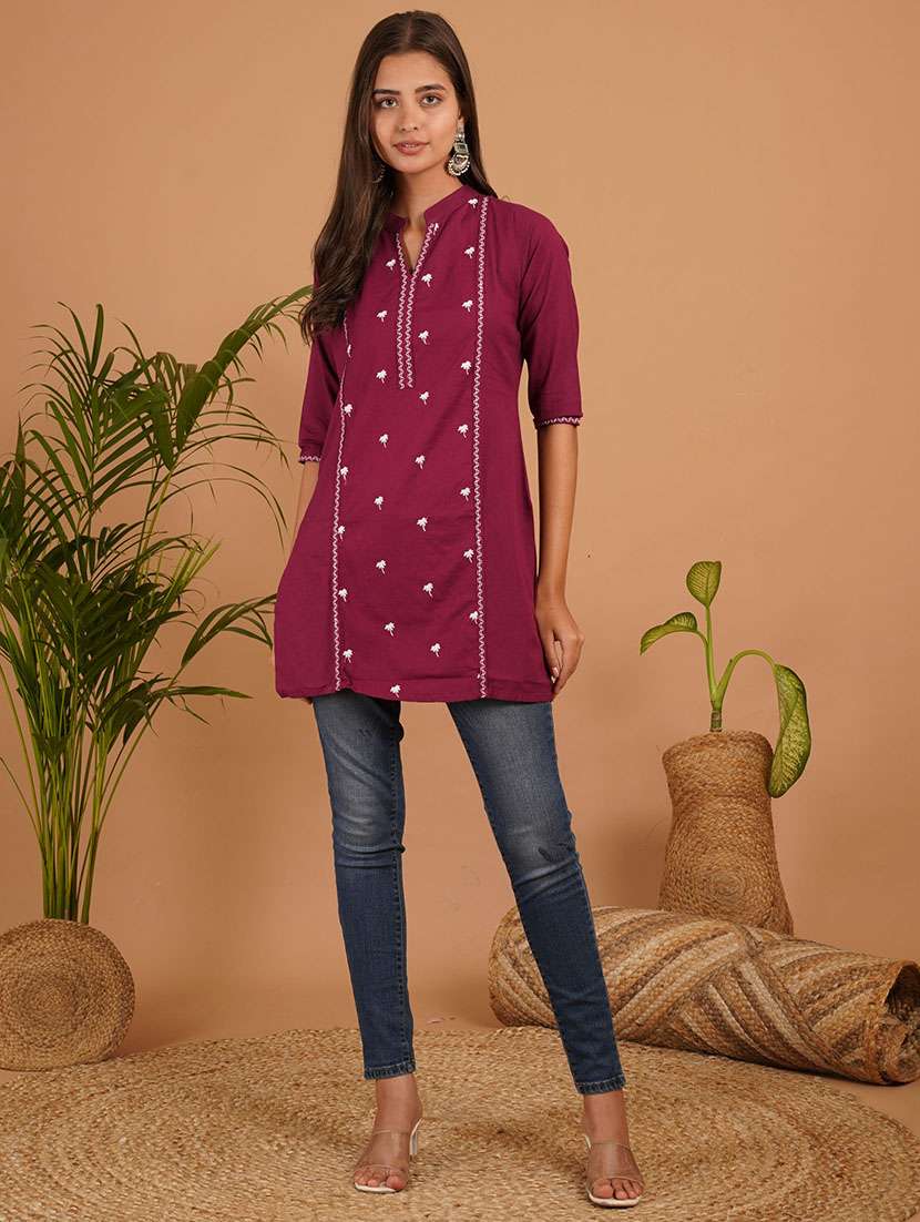 women embroidered three quarter sleeve straight kurti - 22541513 -  Standard Image - 3