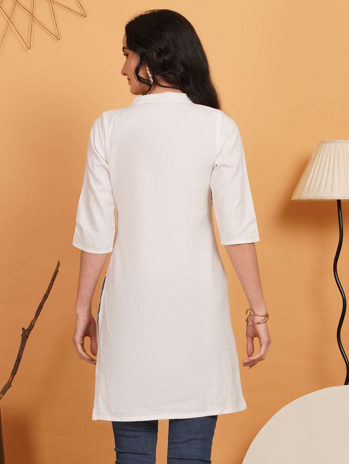 women solid three quarter sleeve straight kurti - 22541826 -  Standard Image - 3