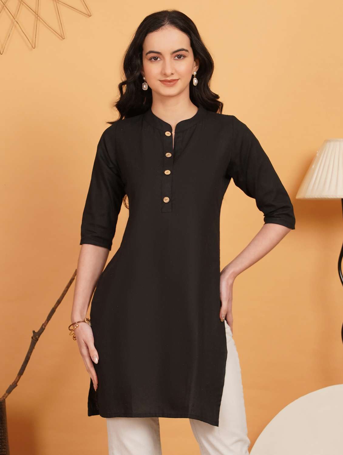 women solid three quarter sleeve straight kurti