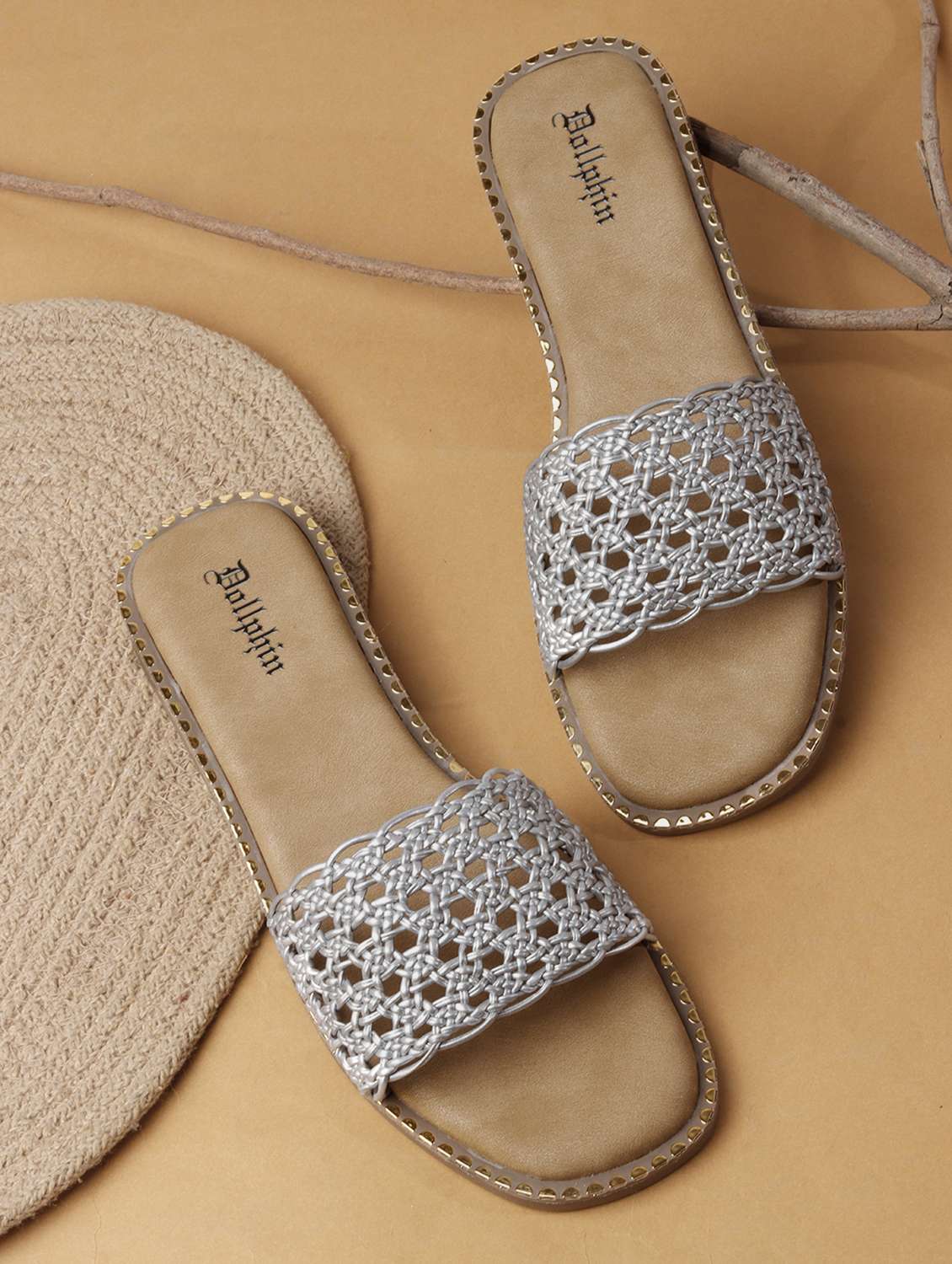 women textured slip on flat