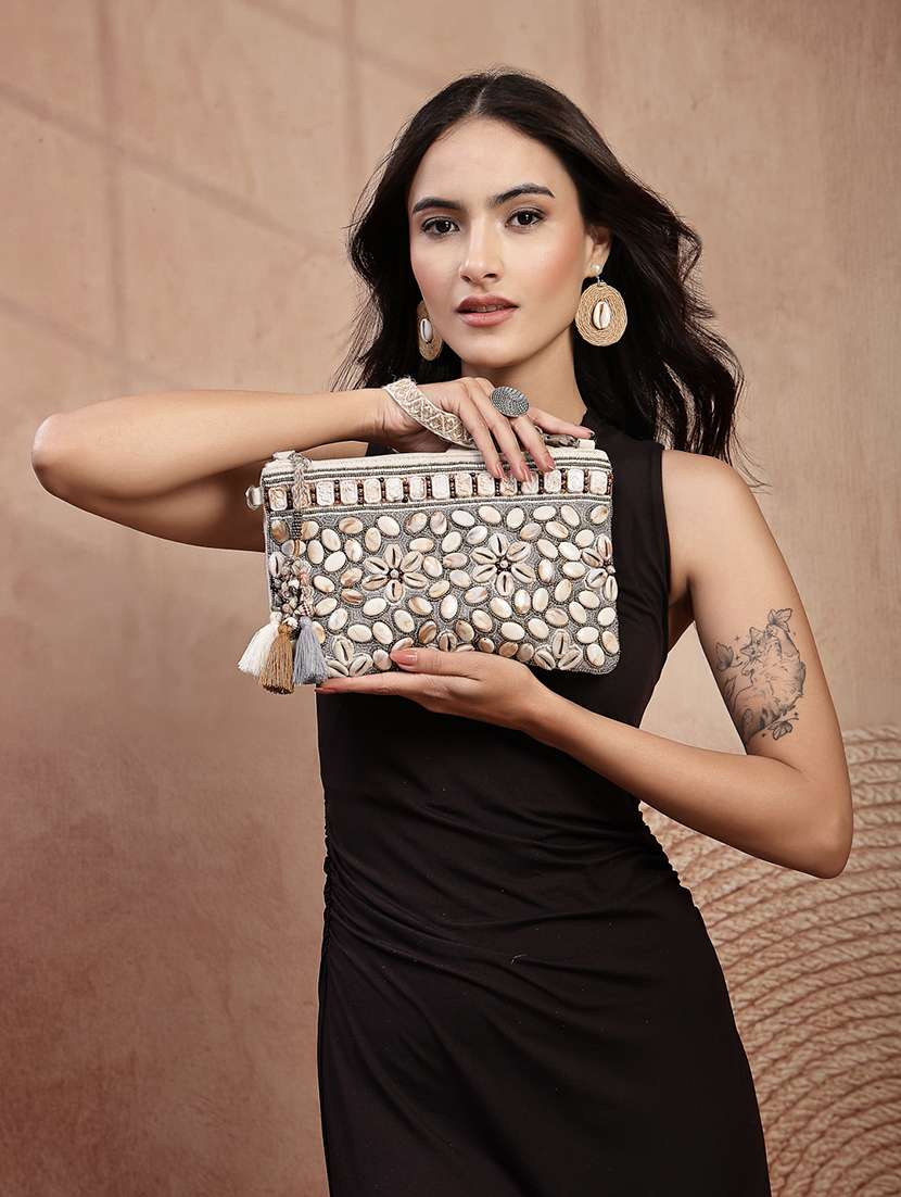 Cotton Floral Embellished Sling Bag With Tassels - 22541929 -  Standard Image - 5